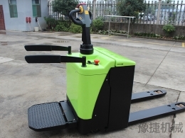 ky平台-ky平台（中国）
提醒：电瓶搬运车的日常维护