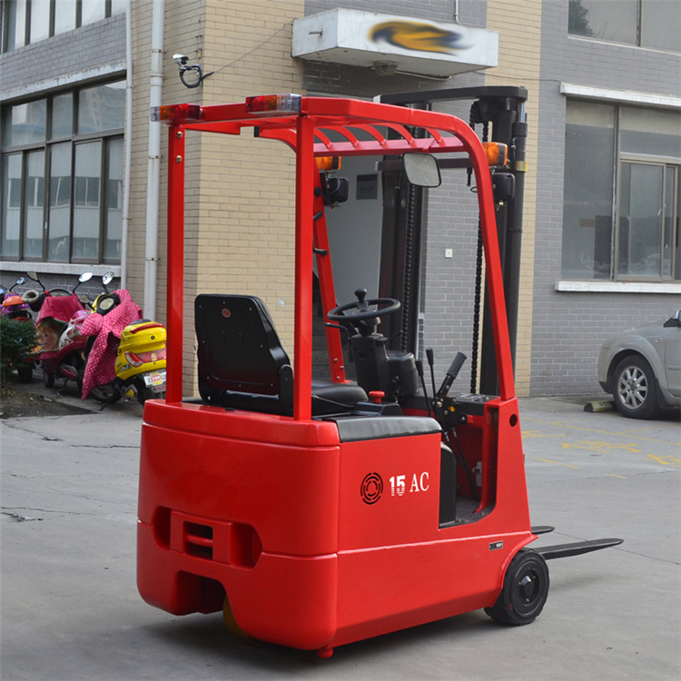 1559526176651442.jpg 右后.JPG